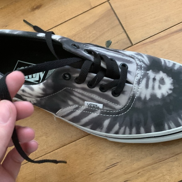 Vans shoes barley been worn men and women can wear - Picture 5 of 7